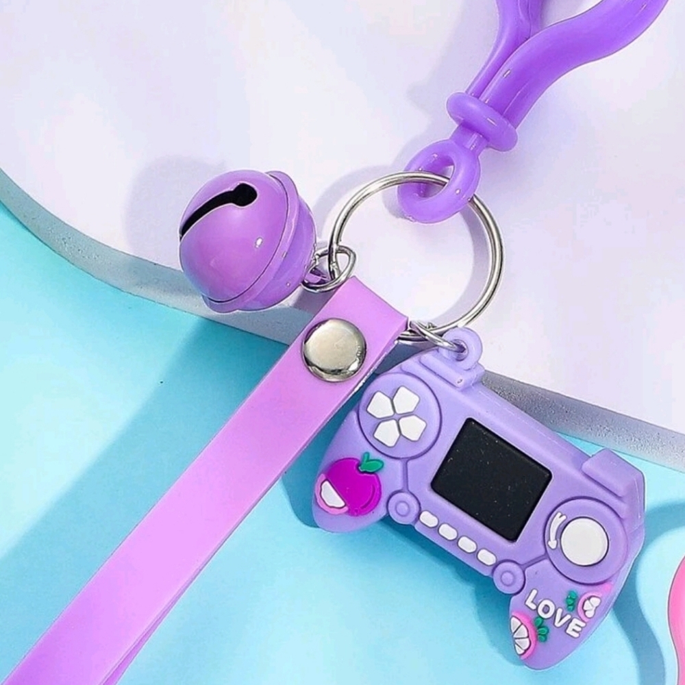 π2/$15π Game Controller Keychain - Picture 2 of 3